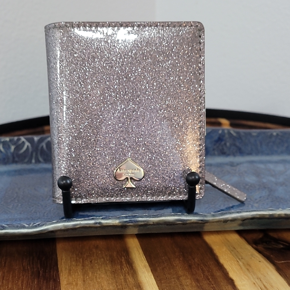 Kate Spade Sparkling Silver Wallet Perfect For Valetines Day!